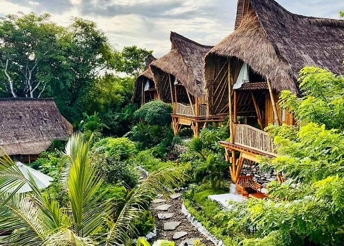 Penida Bambu Konukevi Ped